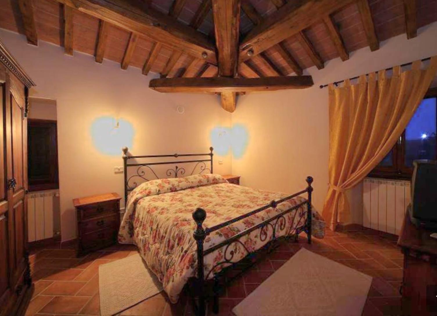 Отель La Casa Del Calzolaio Радикофани Экстерьер фото